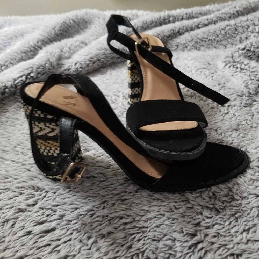 Report Heels